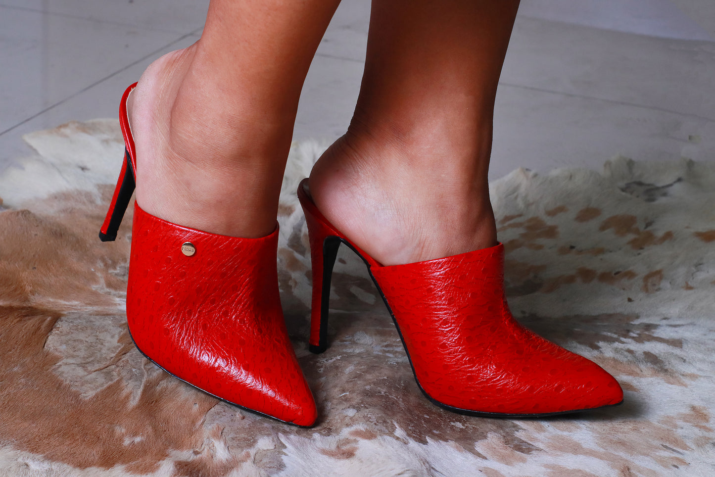 SUECO AVESTRUZ ROJO T 10 CM